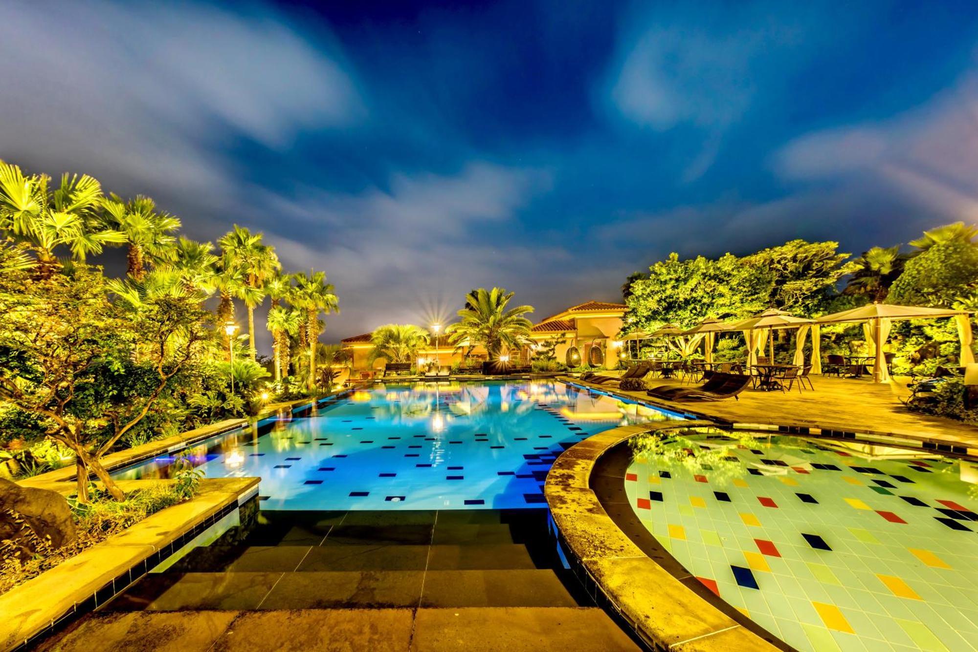 Palm Valley Resort Согвипхо Экстерьер фото