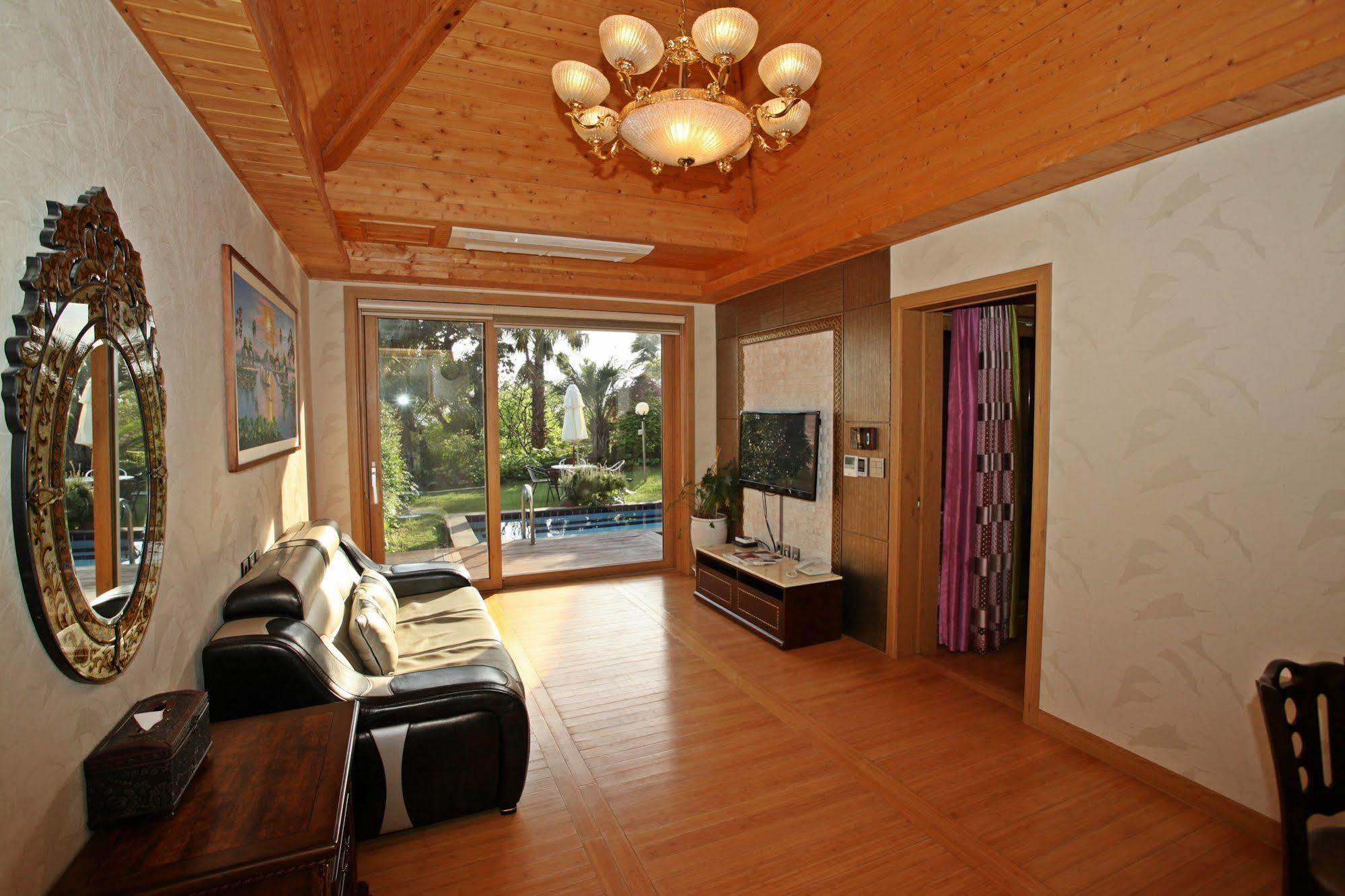 Palm Valley Resort Согвипхо Экстерьер фото