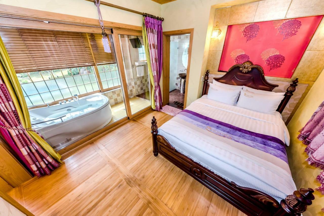 Palm Valley Resort Согвипхо Экстерьер фото