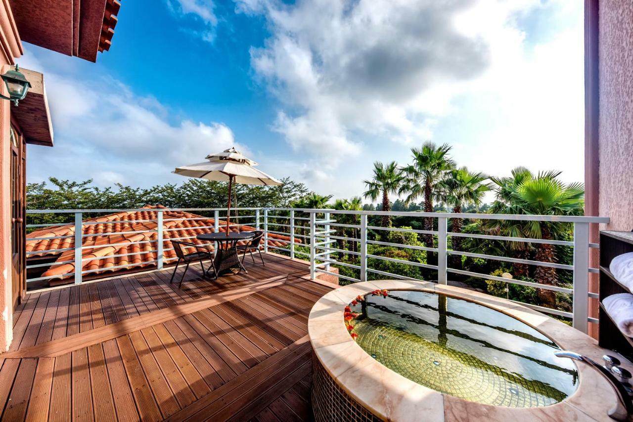 Palm Valley Resort Согвипхо Экстерьер фото